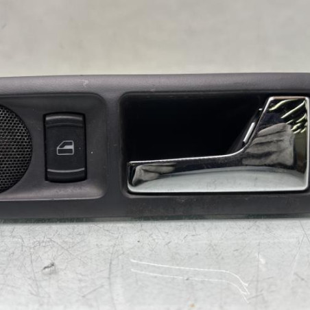 Poignee interieur arriere droit VOLKSWAGEN PASSAT 4 Photo n°1