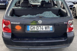 Poignee interieur arriere droit VOLKSWAGEN PASSAT 4