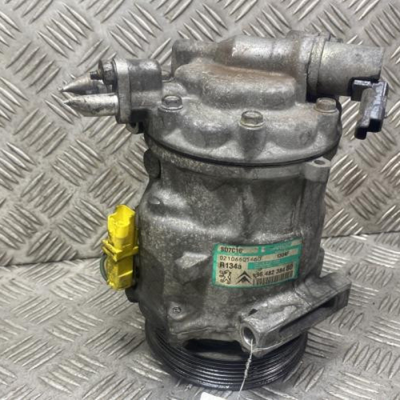 Compresseur clim PEUGEOT 407 Photo n°1