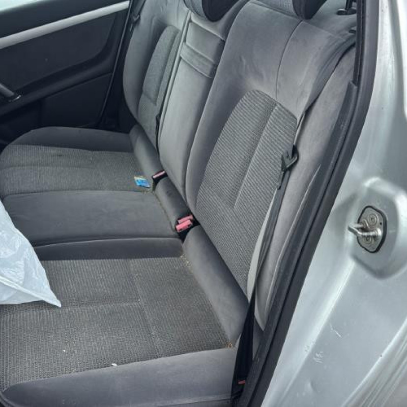 Compresseur clim PEUGEOT 407 Photo n°17