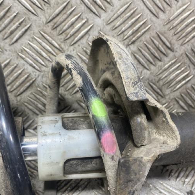 Amortisseur arriere gauche FORD FIESTA 6 Photo n°2