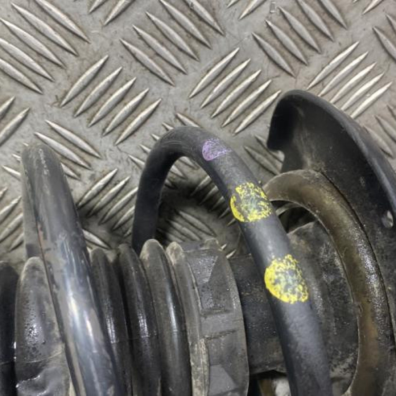 Amortisseur avant gauche PEUGEOT 208 1 Photo n°2