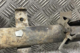 Amortisseur avant droit RENAULT CLIO 3