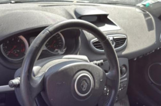 Amortisseur avant gauche RENAULT CLIO 3