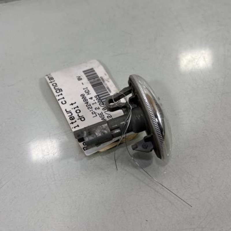 Repetiteur clignotant avant droit  (Feux) CITROEN C3 1 Photo n°3