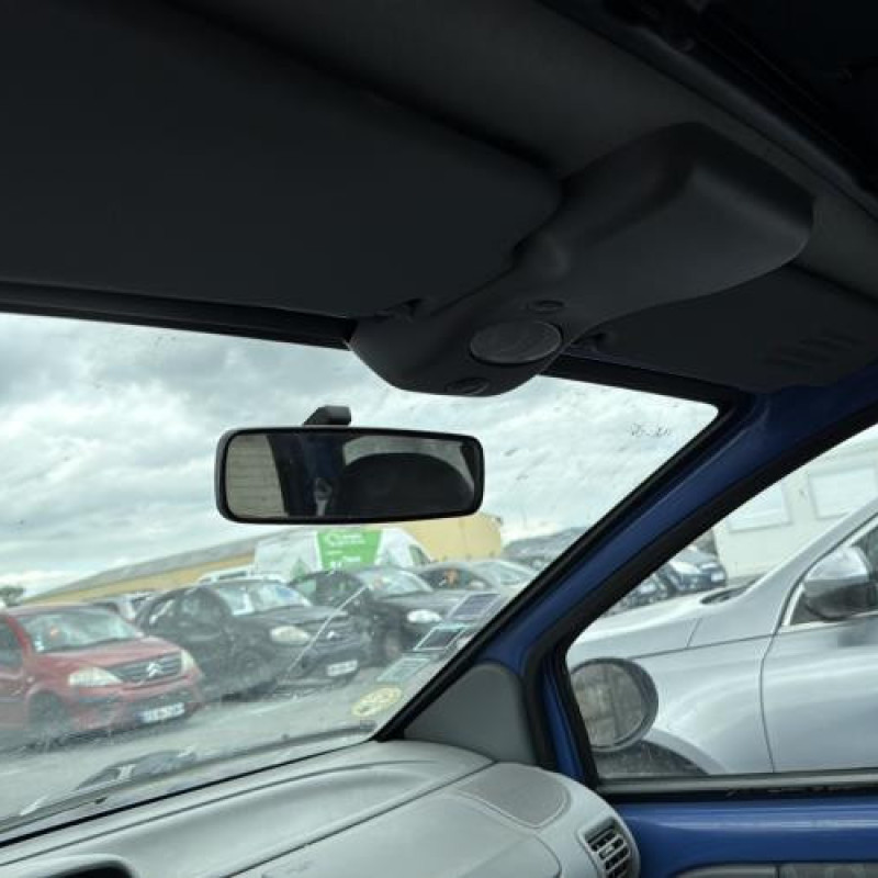 Poignee interieur avant gauche RENAULT TWINGO 1 Photo n°18