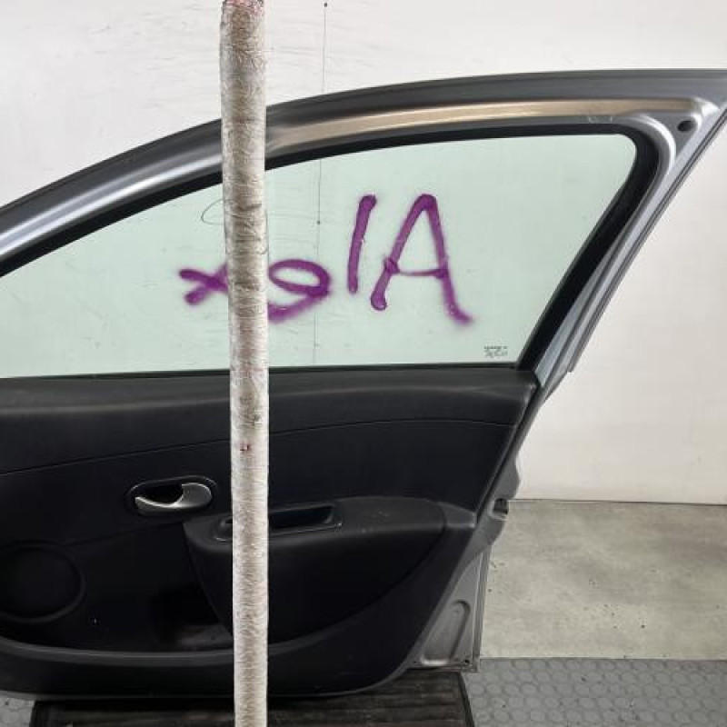 Porte avant droit RENAULT CLIO 3 Photo n°7