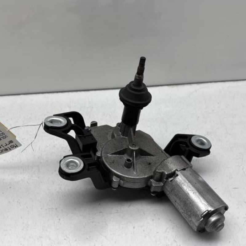 Moteur essuie glace arriere VOLKSWAGEN GOLF 5 Photo n°1