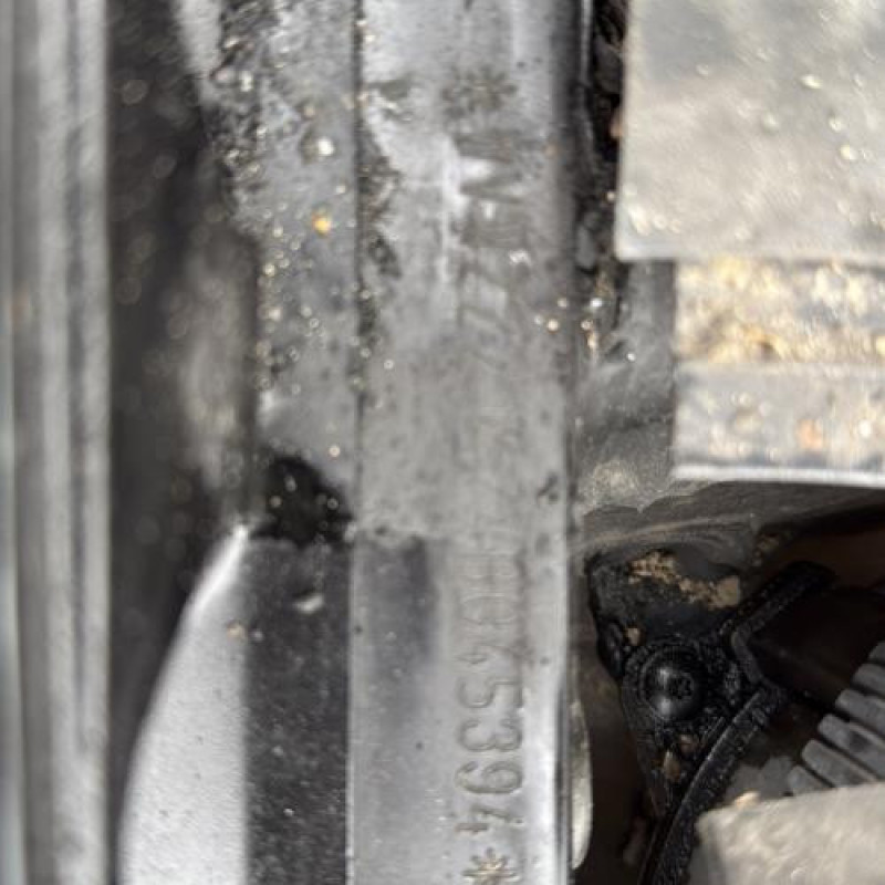 Moteur essuie glace arriere VOLKSWAGEN GOLF 5 Photo n°17