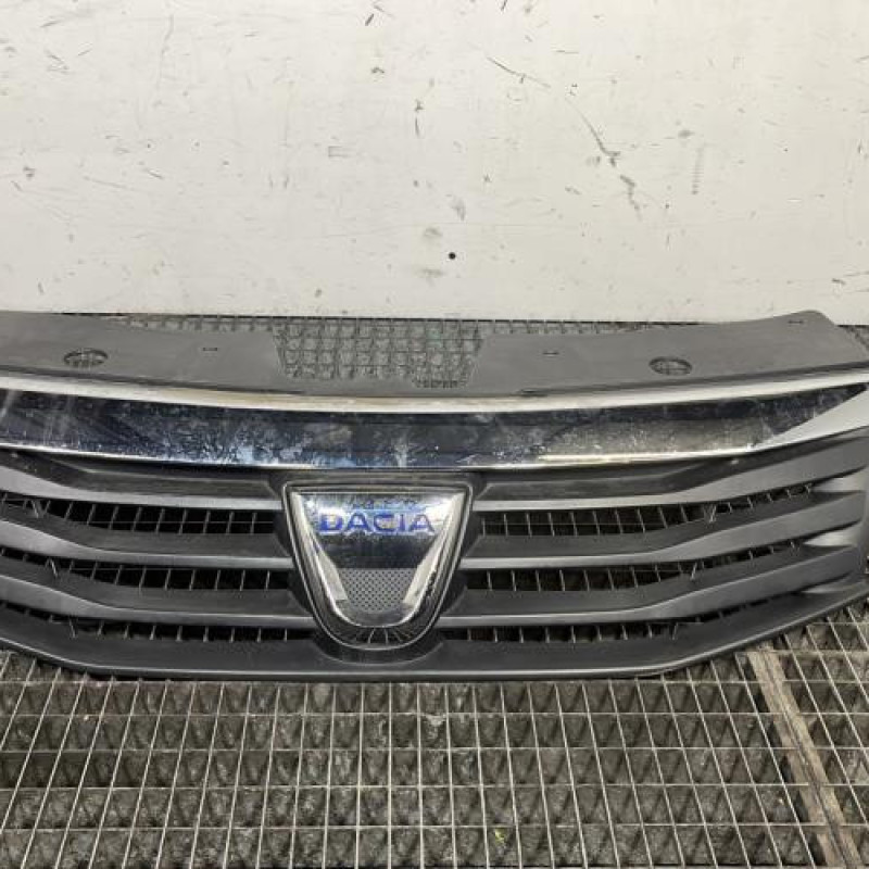 Calandre DACIA SANDERO 1 Photo n°1