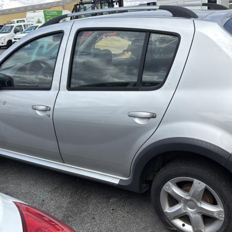 Porte arriere droit DACIA SANDERO 1 Photo n°16