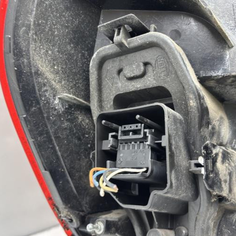 Feu arriere principal droit (feux) RENAULT SCENIC 2 Photo n°6
