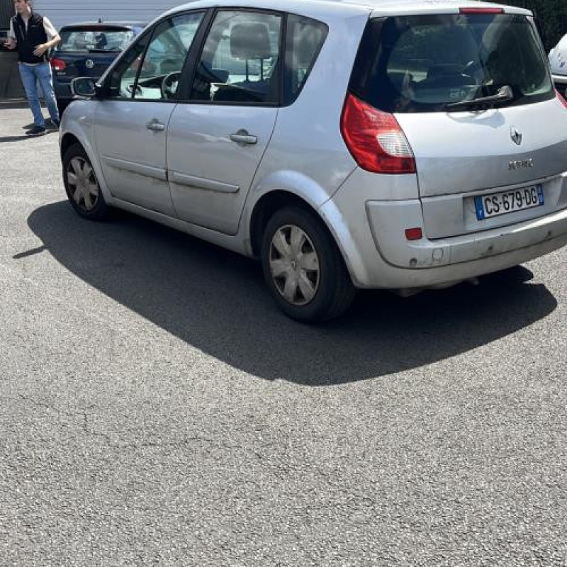 Face avant RENAULT SCENIC 2 Photo n°8