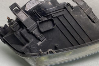 Optique avant principal gauche (feux)(phare) FORD FOCUS 2