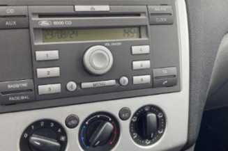 Optique avant principal gauche (feux)(phare) FORD FOCUS 2