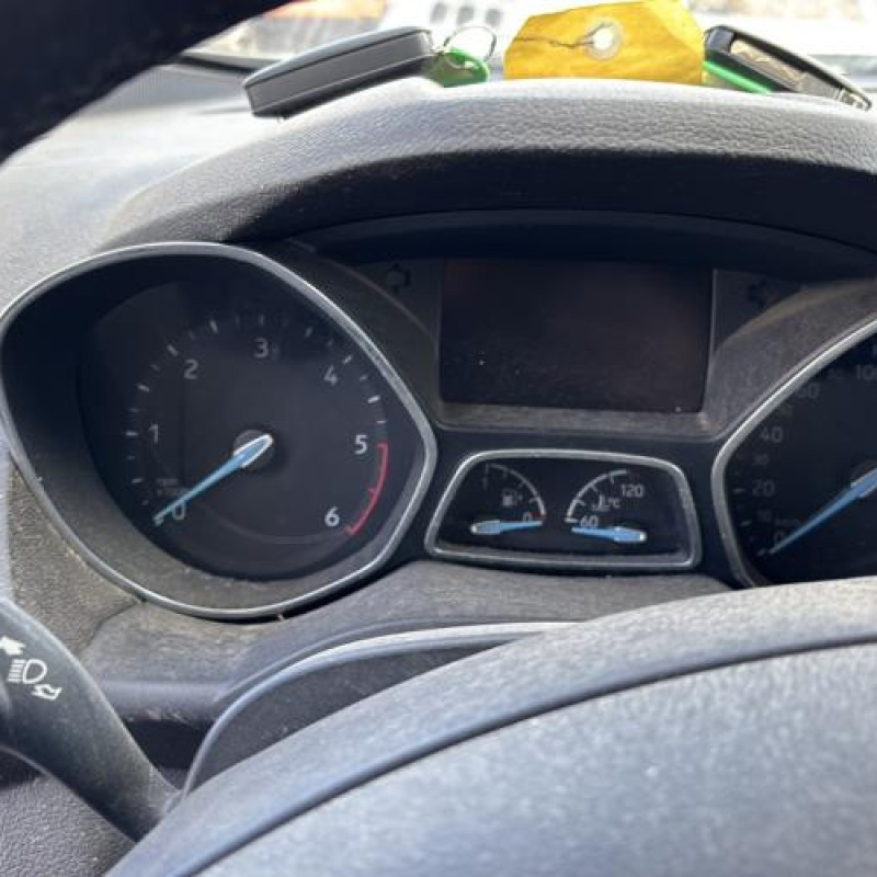 Feu arriere secondaire droit (feux) FORD C-MAX 2 Photo n°17