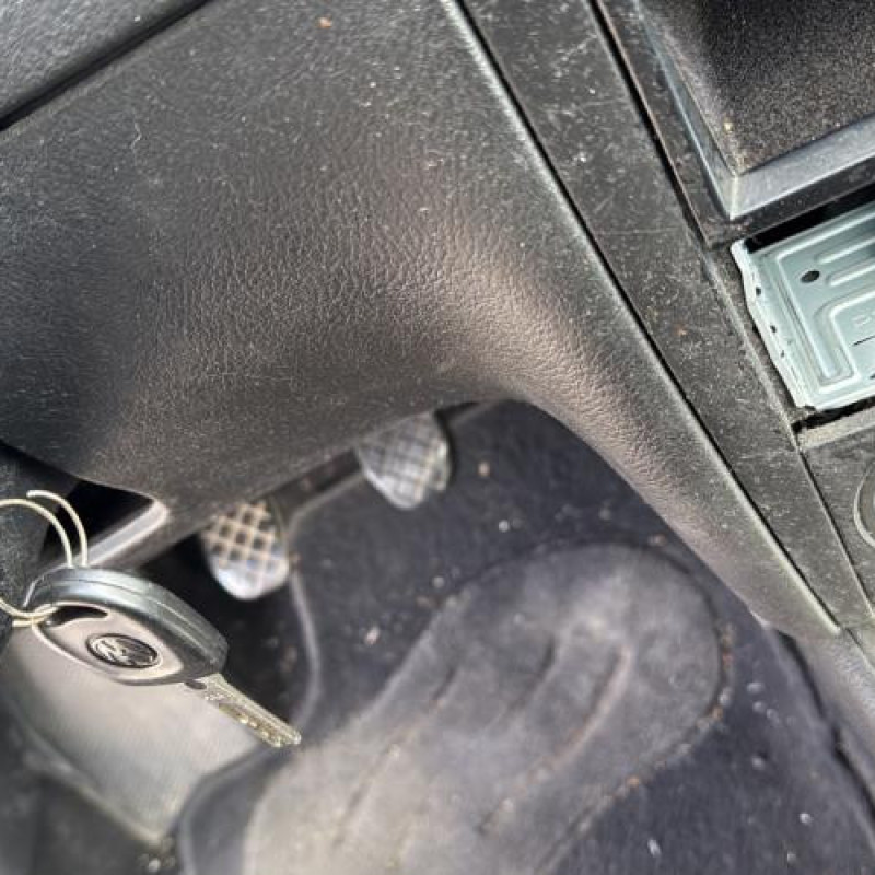 Fermeture de capot VOLKSWAGEN GOLF 4 Photo n°19