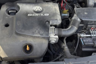 Fermeture de capot VOLKSWAGEN GOLF 4