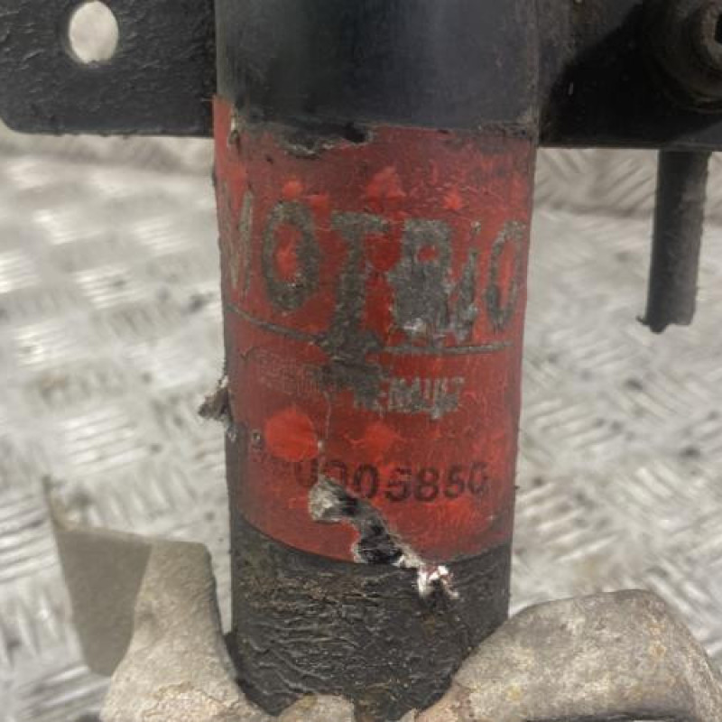 Amortisseur avant gauche RENAULT CLIO 3 Photo n°5