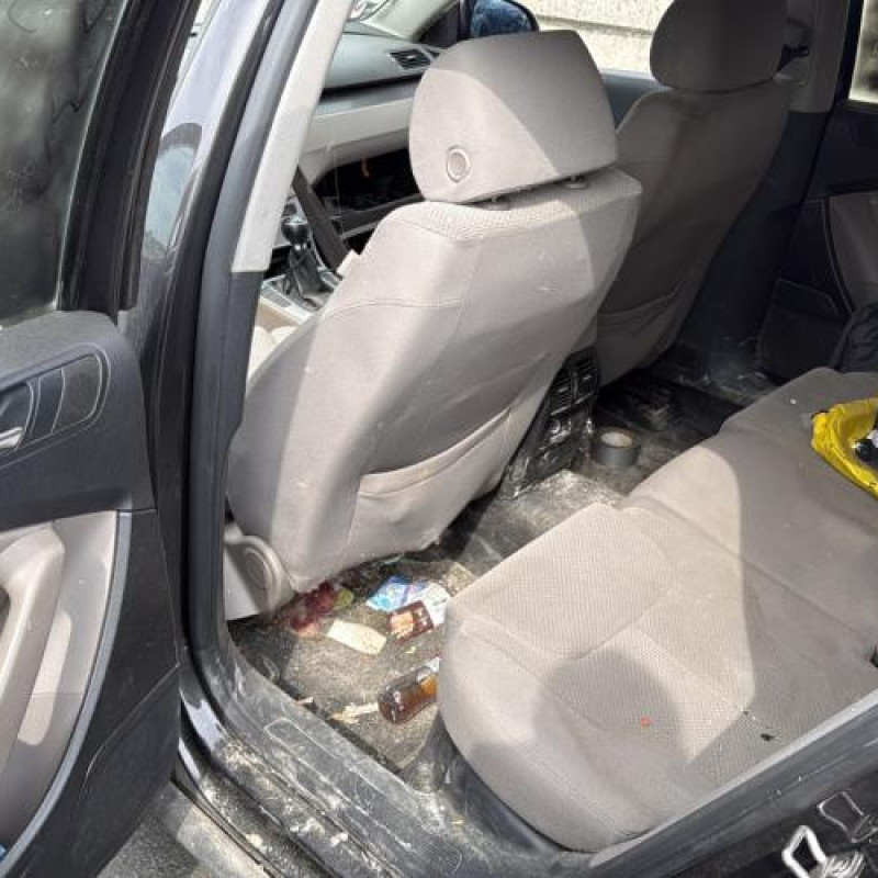 Face avant VOLKSWAGEN PASSAT 5 Photo n°12