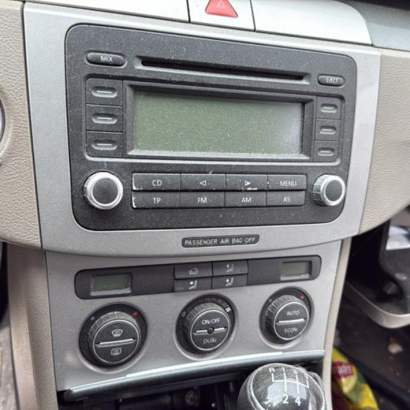 Face avant VOLKSWAGEN PASSAT 5 Photo n°17