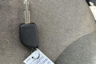 Poignee porte laterale droit PEUGEOT PARTNER 1