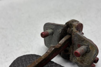 Arret de porte avant droit PEUGEOT 205