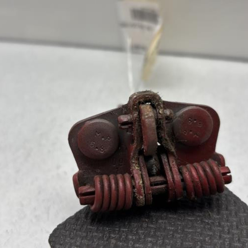 Arret de porte avant droit PEUGEOT 205 Photo n°3