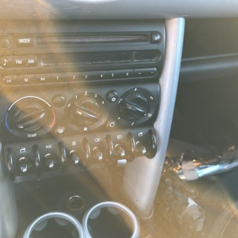 Poignee interieur avant gauche MINI MINI 1 R50/R53 Photo n°17