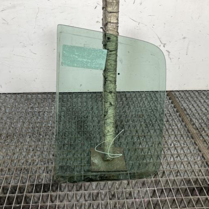 Custode arriere droit (porte) RENAULT CLIO 2 Photo n°4