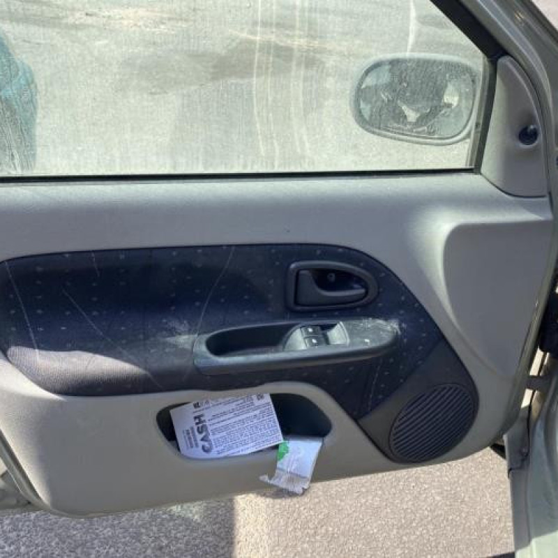 Custode arriere droit (porte) RENAULT CLIO 2 Photo n°11