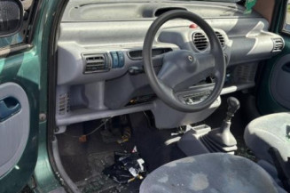 Pare choc avant RENAULT TWINGO 1