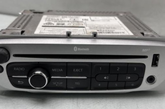 Autoradio d'origine RENAULT MEGANE 3 Photo n°1