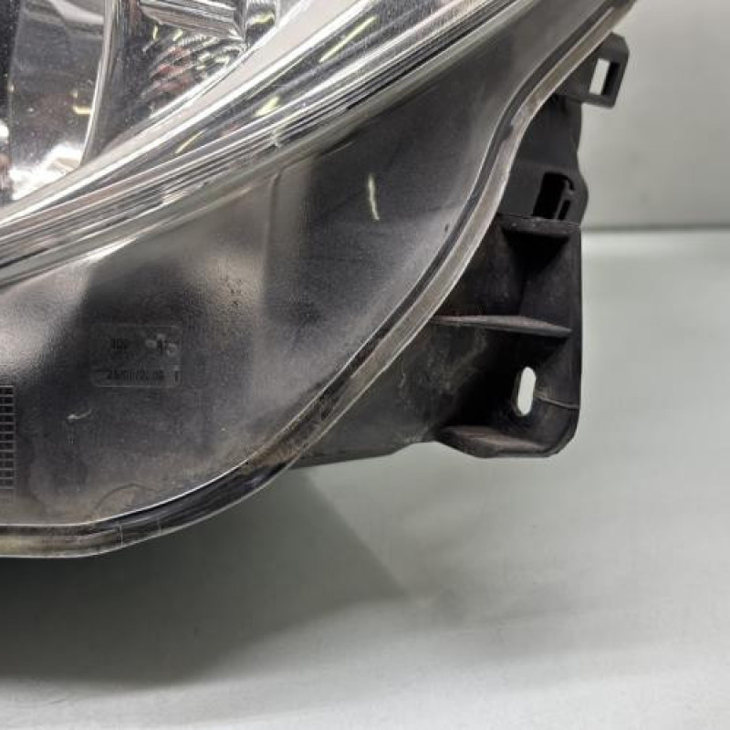 Optique avant principal gauche (feux)(phare) OPEL CORSA D Photo n°3