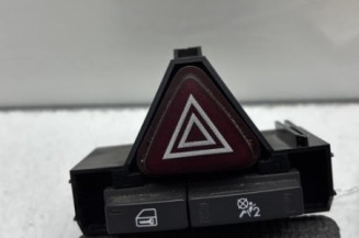 Bouton de warning OPEL CORSA D Photo n°1