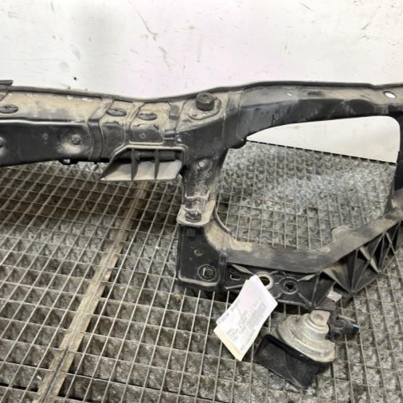 Face avant OPEL CORSA D Photo n°3