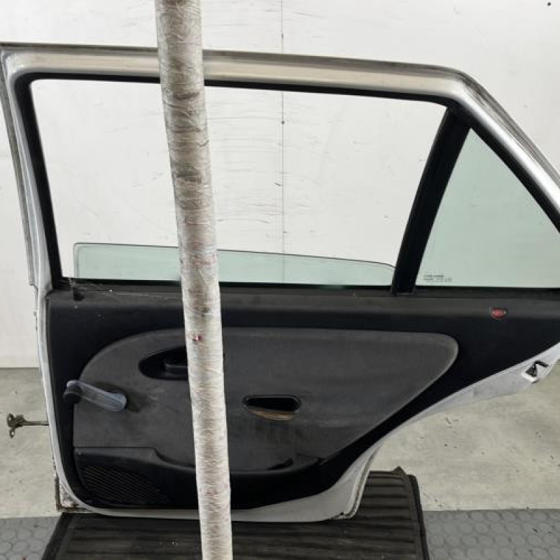 Porte arriere droit CITROEN SAXO Photo n°6