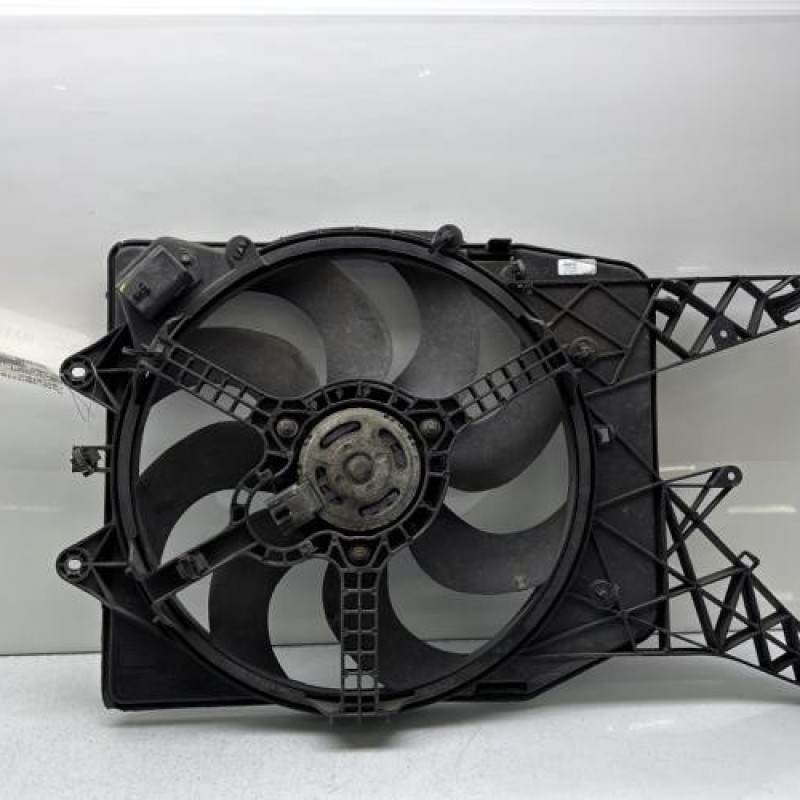 Moto ventilateur radiateur OPEL CORSA D Photo n°1