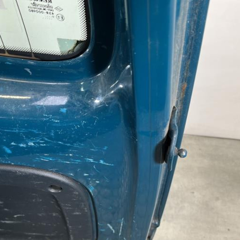 Malle/Hayon arriere RENAULT KANGOO 1 Photo n°11
