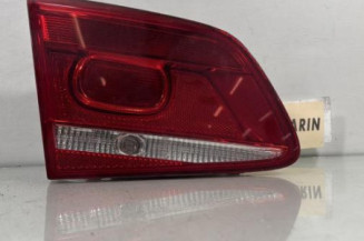 Feu arriere secondaire gauche (feux) VOLKSWAGEN PASSAT 6 Photo n°1
