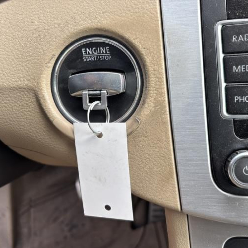 Poignee porte arriere gauche VOLKSWAGEN PASSAT 6 Photo n°20