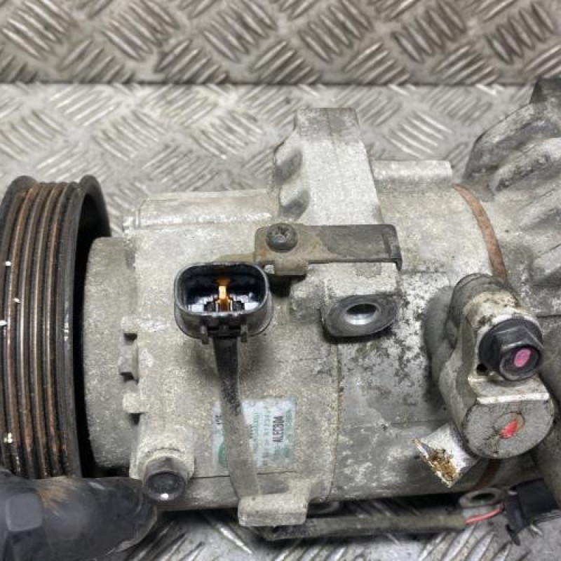 Compresseur clim HYUNDAI I 20 2 Photo n°4