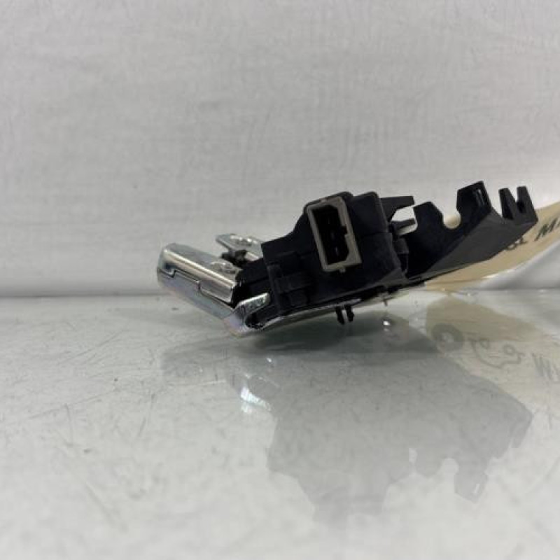 Serrure de coffre VOLKSWAGEN PASSAT 6 Photo n°3