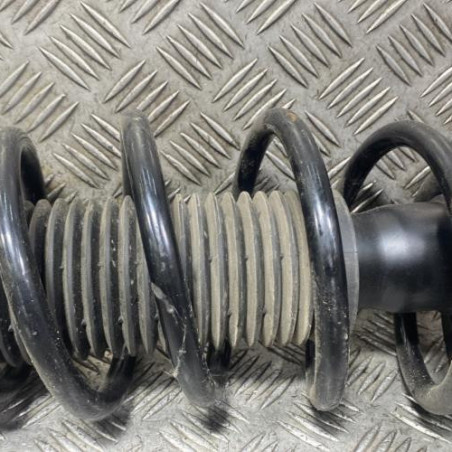 Amortisseur avant droit VOLKSWAGEN PASSAT 6