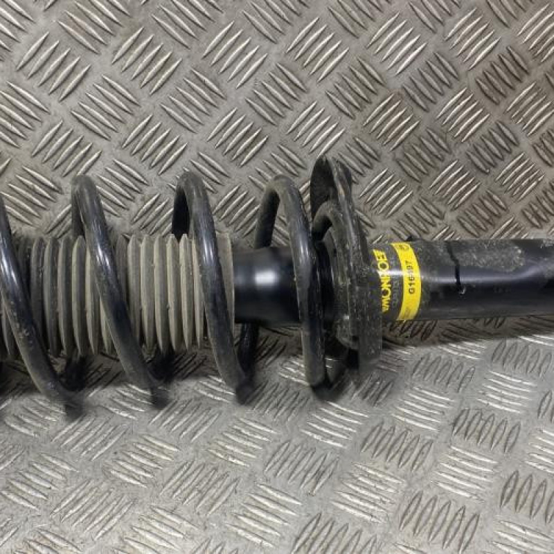 Amortisseur avant gauche VOLKSWAGEN PASSAT 6 Photo n°1