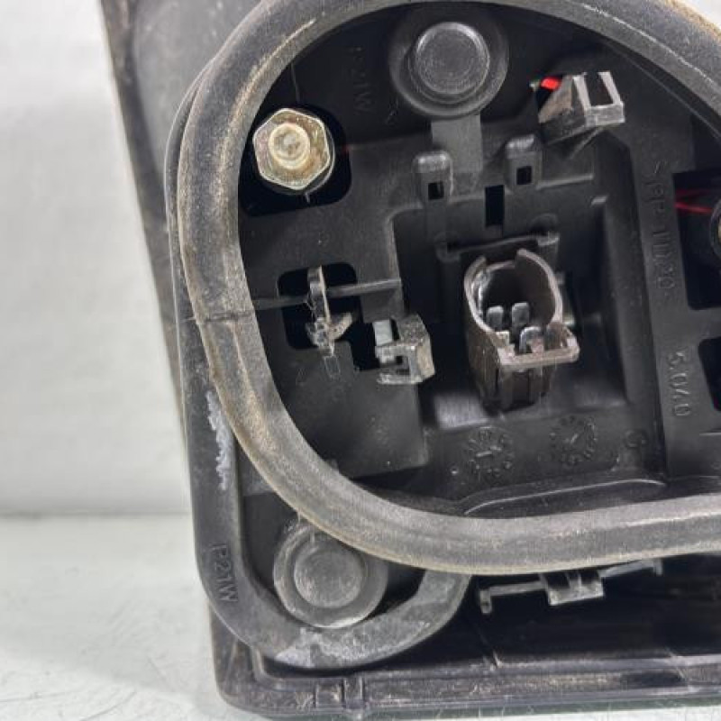 Feu arriere secondaire gauche (feux) PEUGEOT 406 Photo n°4