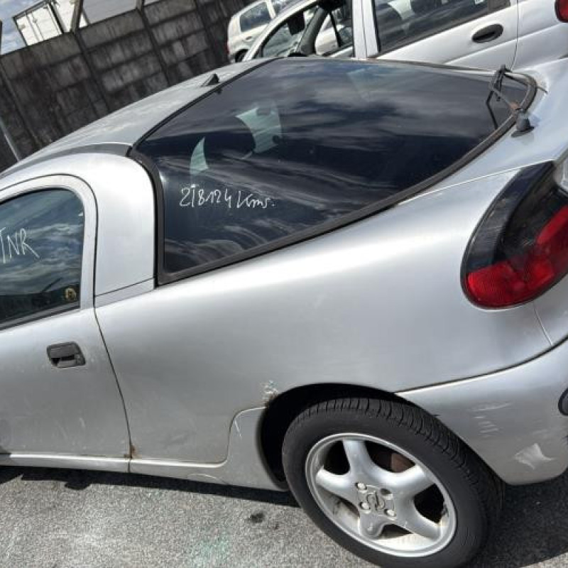 Anti brouillard gauche (feux) OPEL TIGRA 1 Photo n°11