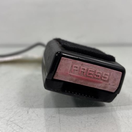 Attache ceinture avant gauche PEUGEOT 207