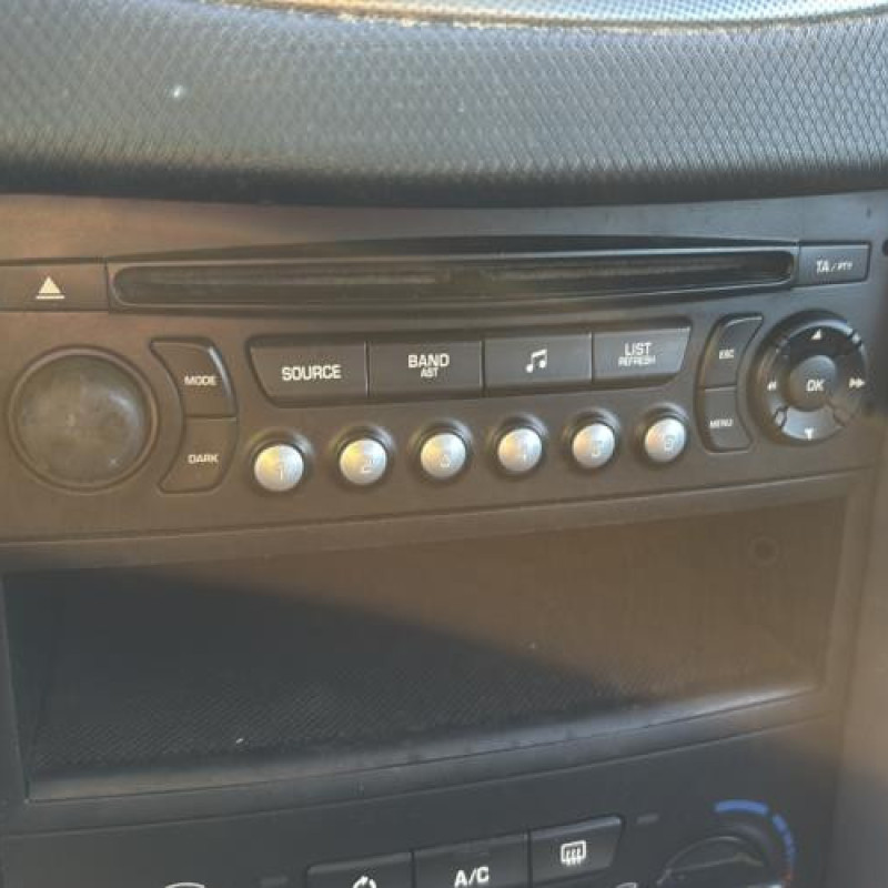 Boite a gants PEUGEOT 207 Photo n°20