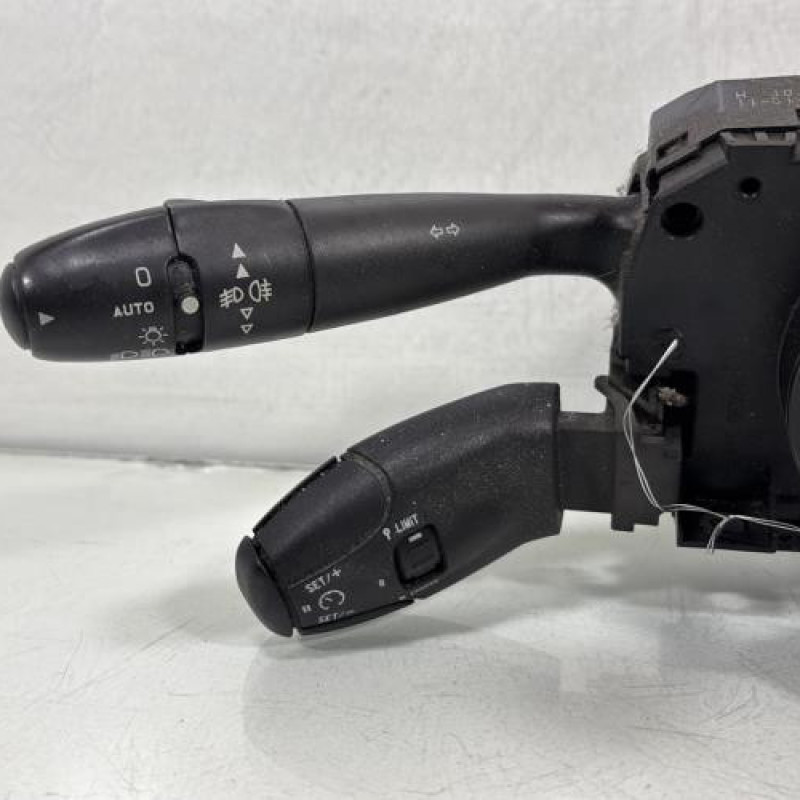 Com (Bloc Contacteur Tournant+Commodo Essuie Glace+Commodo Phare) PEUGEOT 308 1 Photo n°2